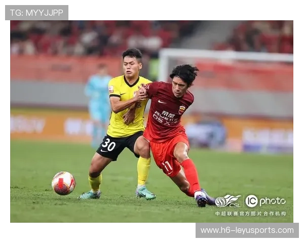 中超联赛球员表现不俗，技术娴熟，中超联赛所有队伍